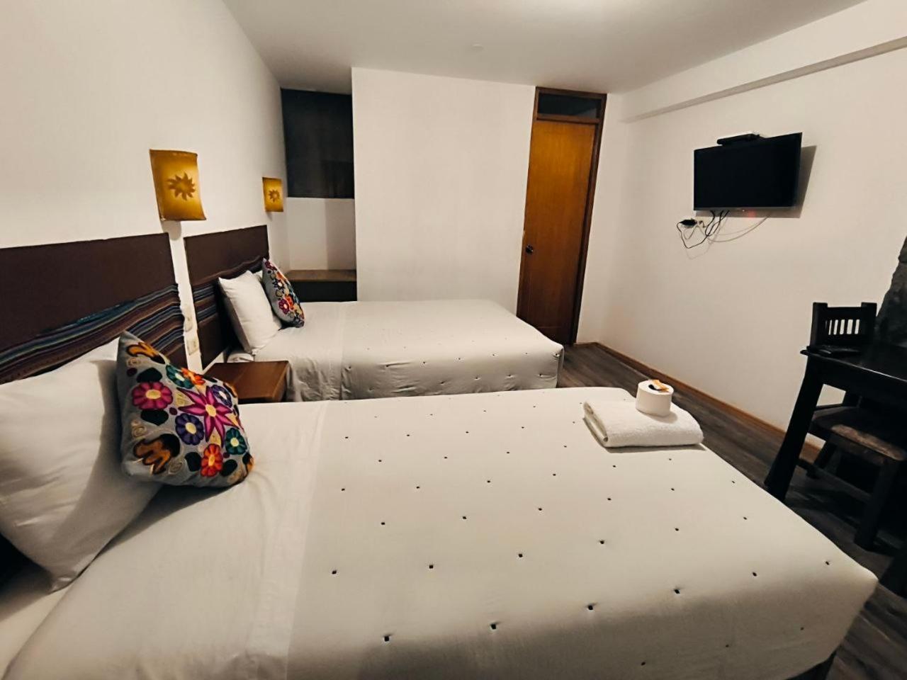 Hostal Balcon De Piedra 우루밤바 외부 사진