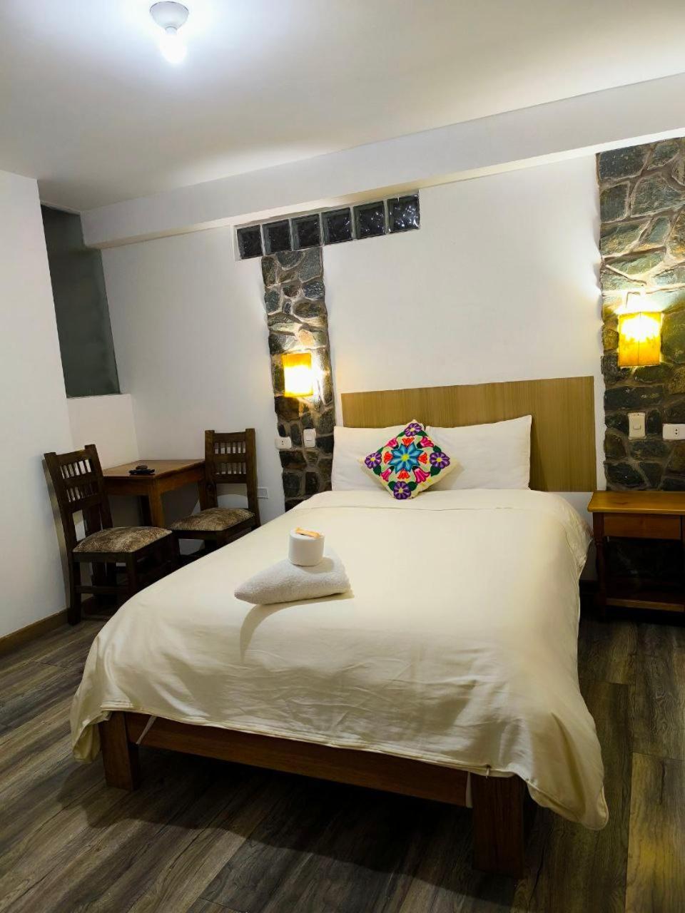 Hostal Balcon De Piedra 우루밤바 외부 사진